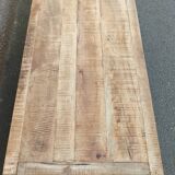 Table basse en bois avec pieds épingles