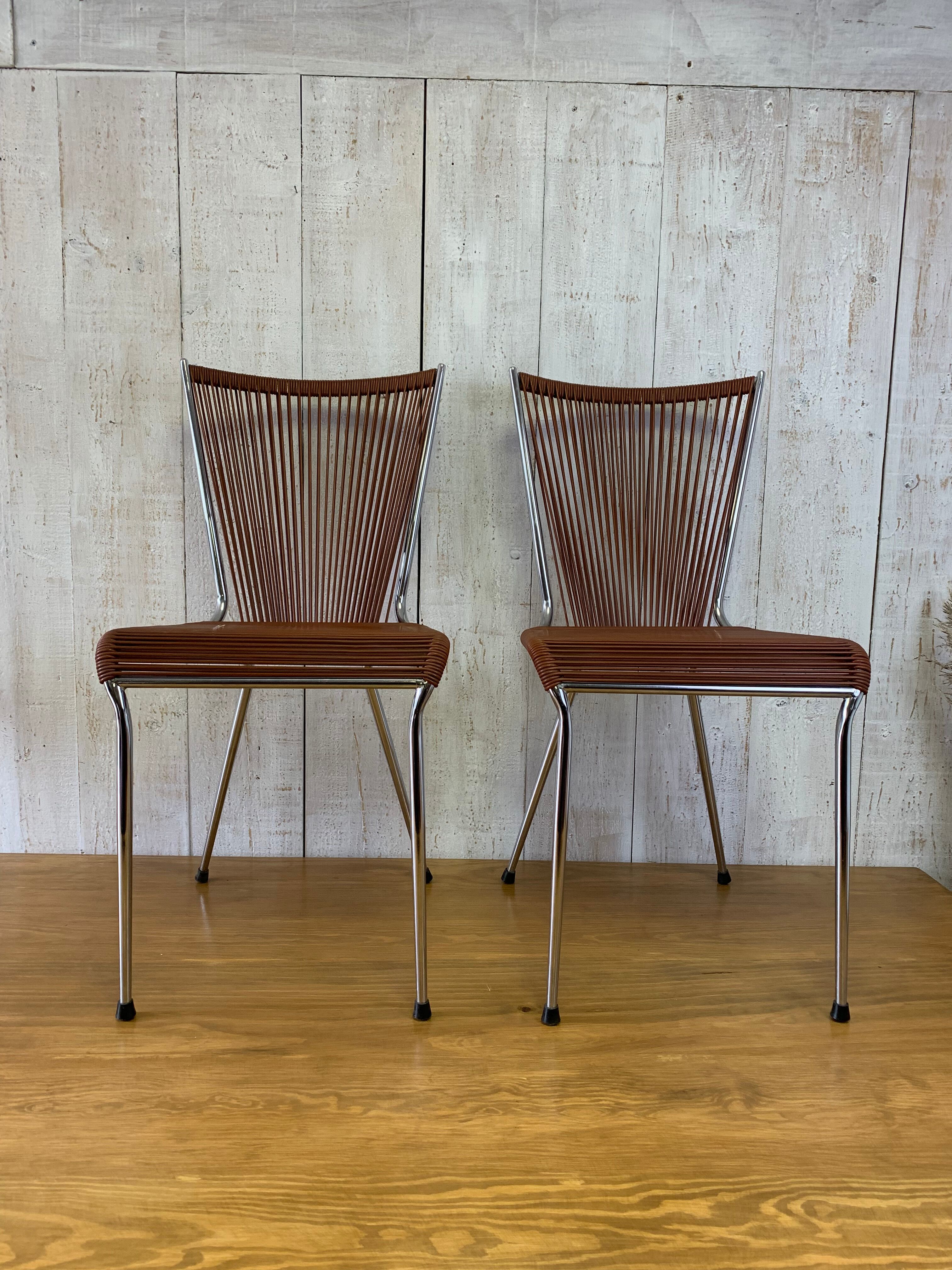 Pair of scoubidou chairs