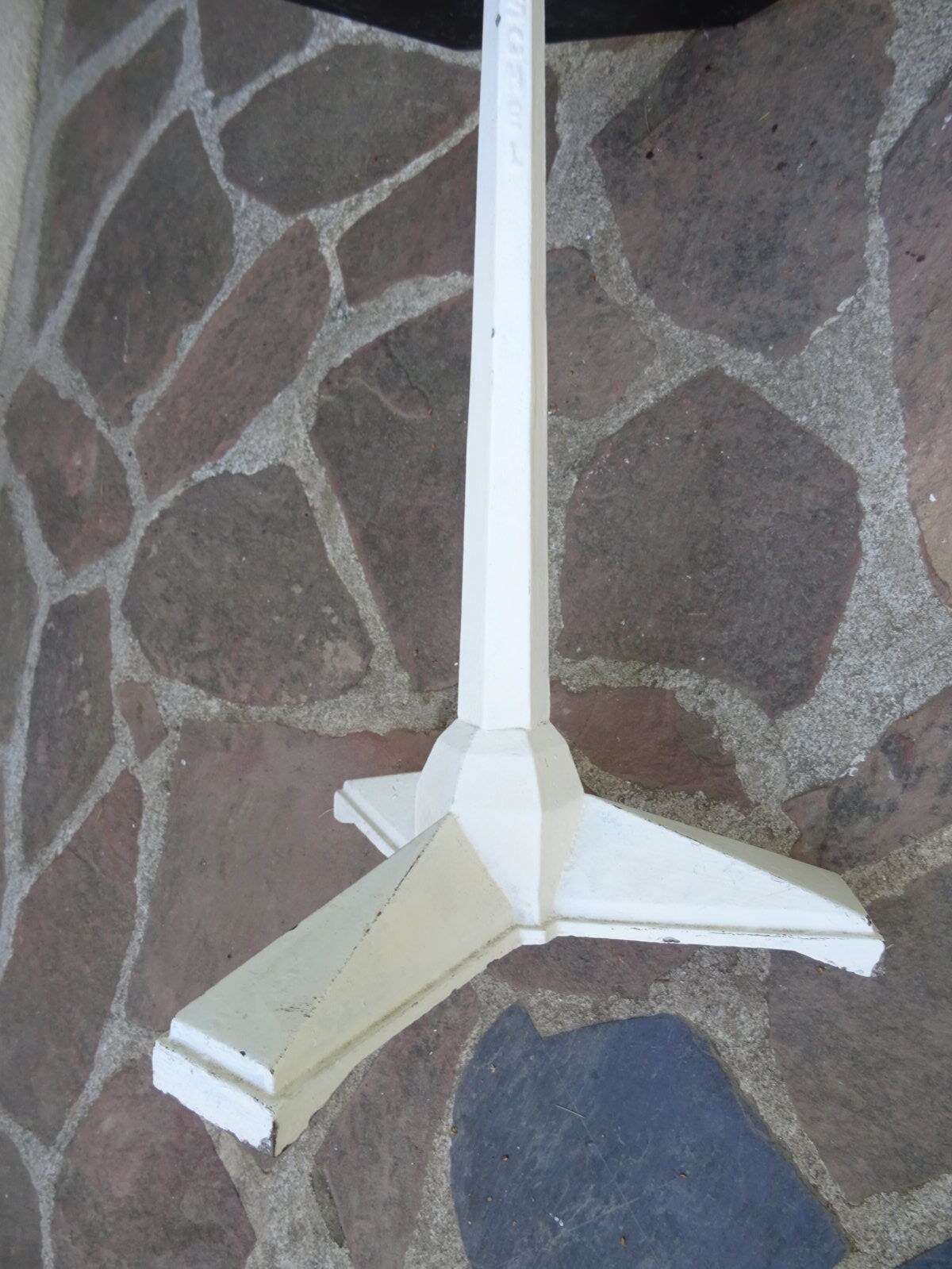 Fischel font foot bistro table