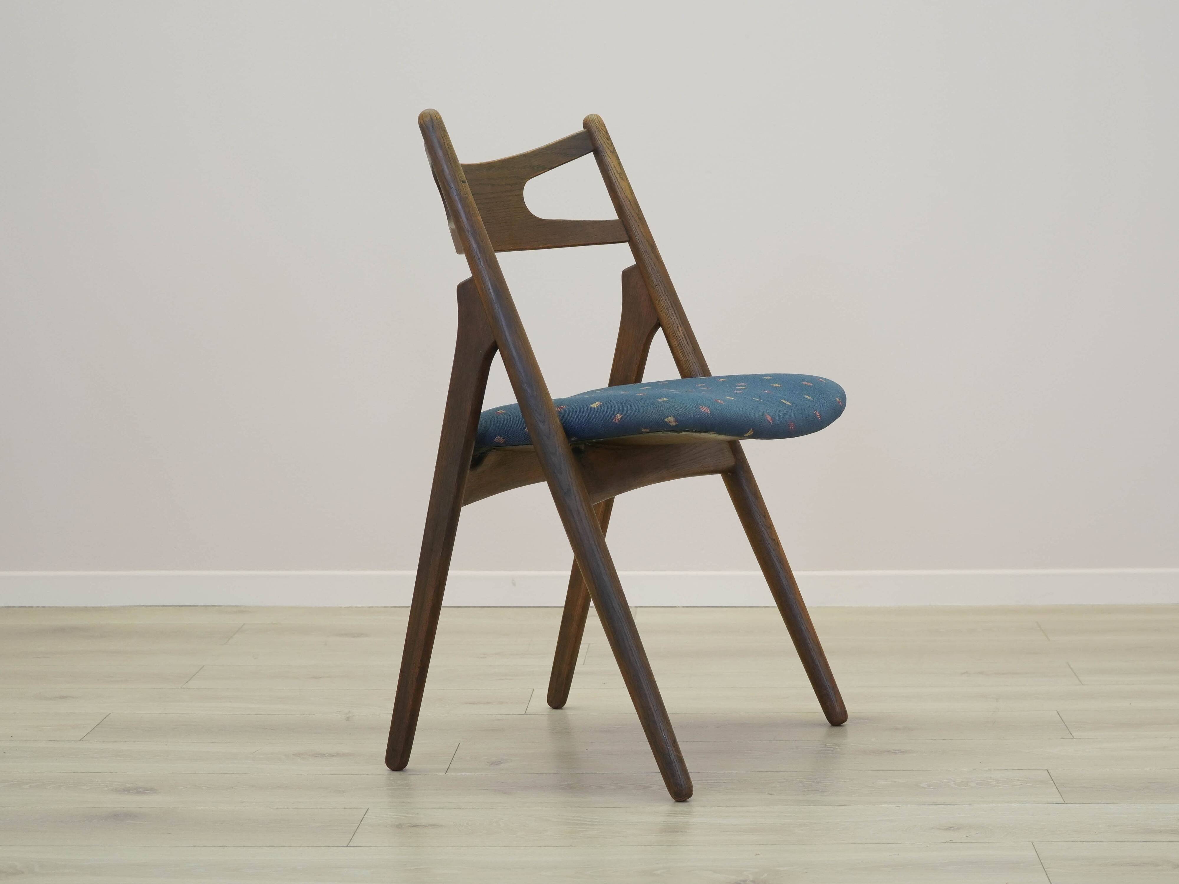 Ensemble de quatre chaises en chêne, design danois, années 1960, designer : Hans J. Wegner