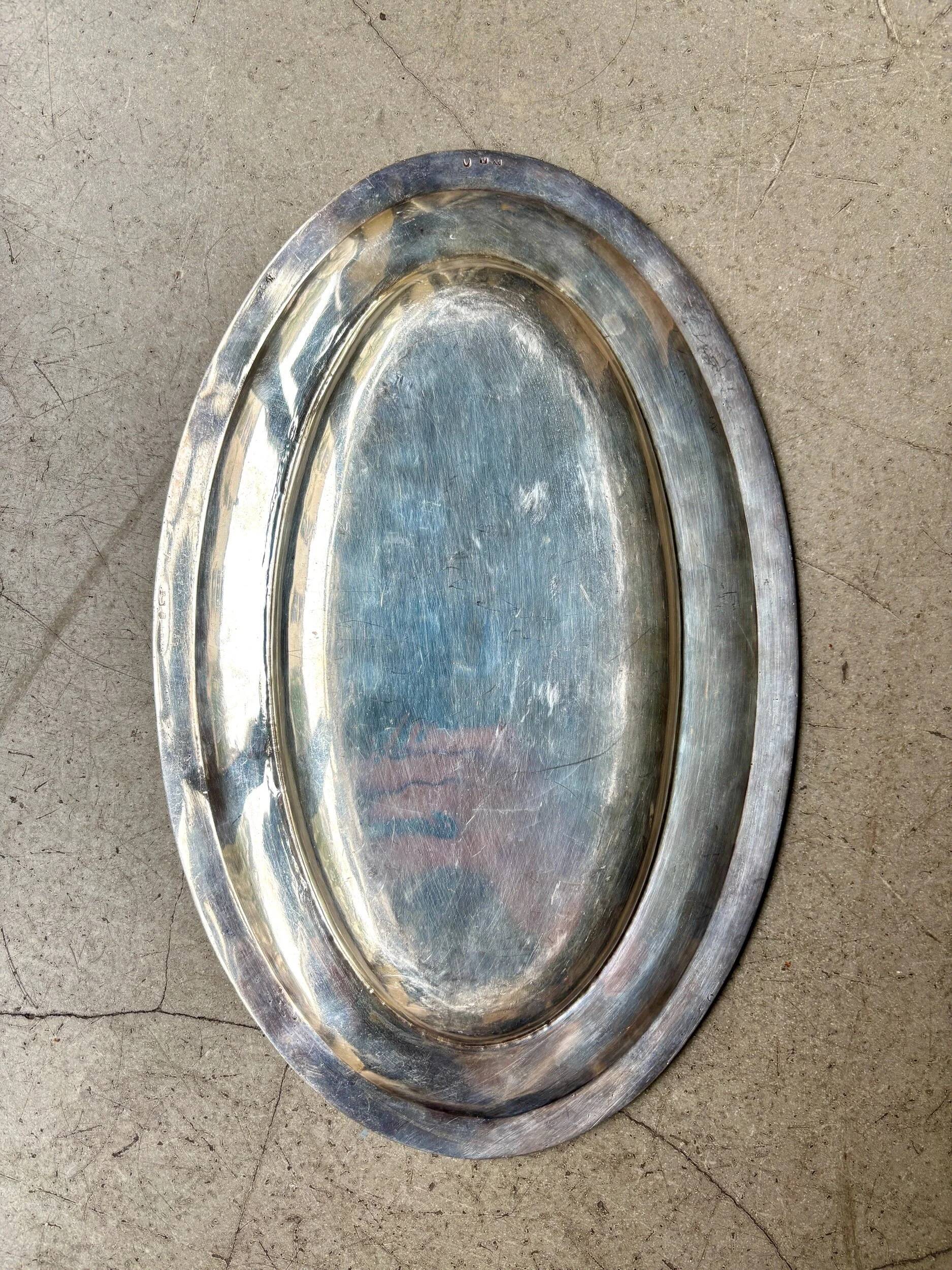 Oval silver-plated metal dish engraved "Restaurant Piccardi"