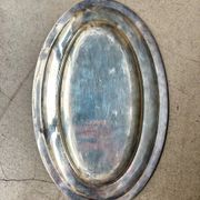 Plat ovale en métal argenté gravé "Restaurant Piccardi"