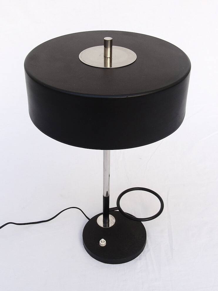 Designer desk lamp 1950, lacquered metal and chrome.