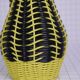 Bouteille scoubidou jaune et noire