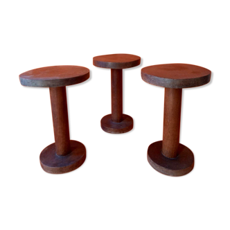 3 tabourets brutalistes