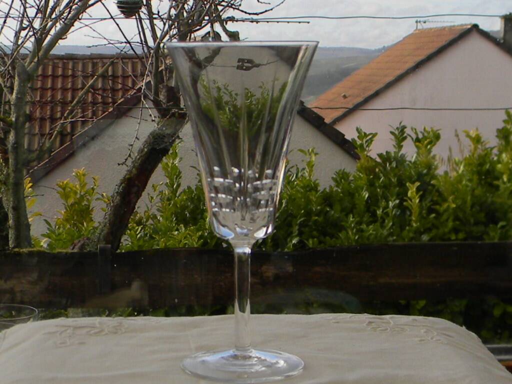 6 red wine glasses in crystal villeroy et boch. concorde model.