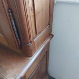 Library showcase two bodies in solid oak