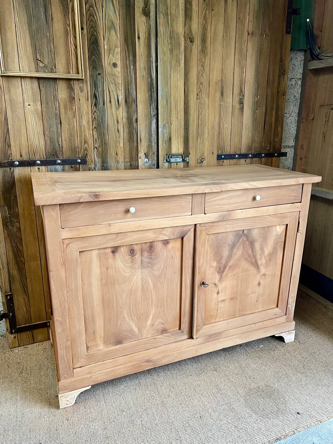 Buffet en bois massif