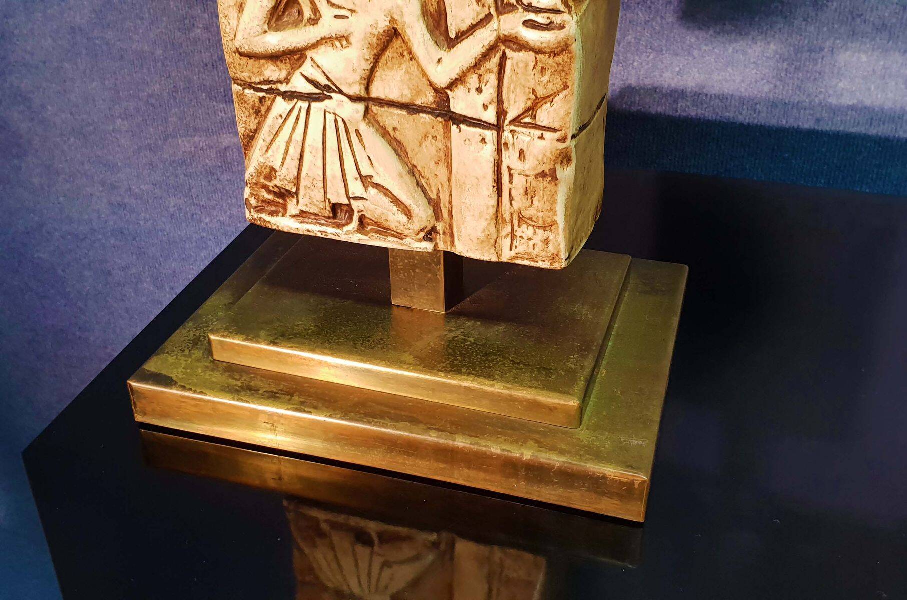Vintage "Egyptomania" lamp in ceramic and patinated brass