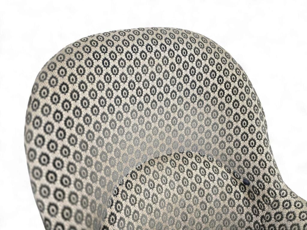 Fauteuil crapaud vintage en tissu gris