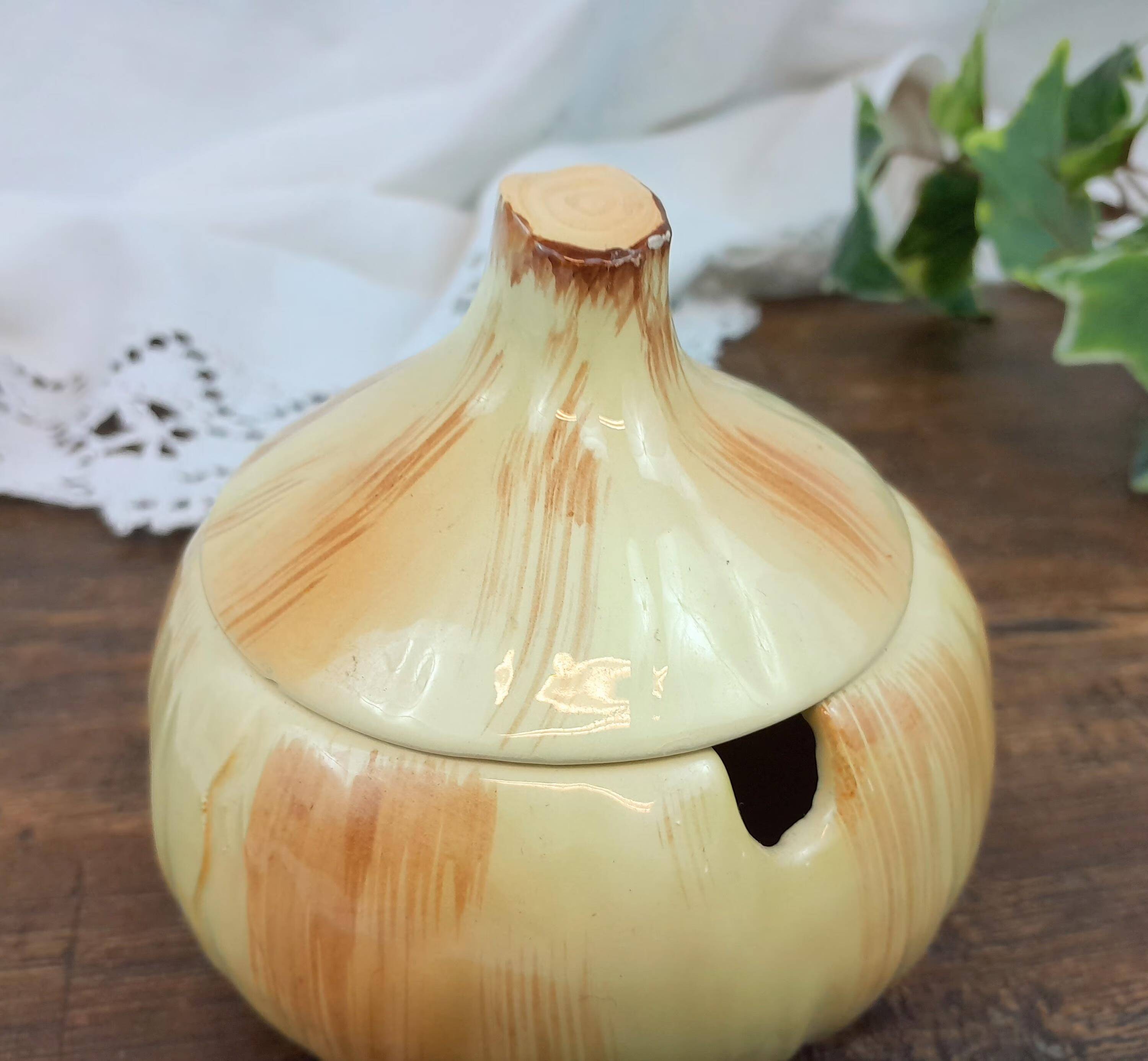 Garlic slip box