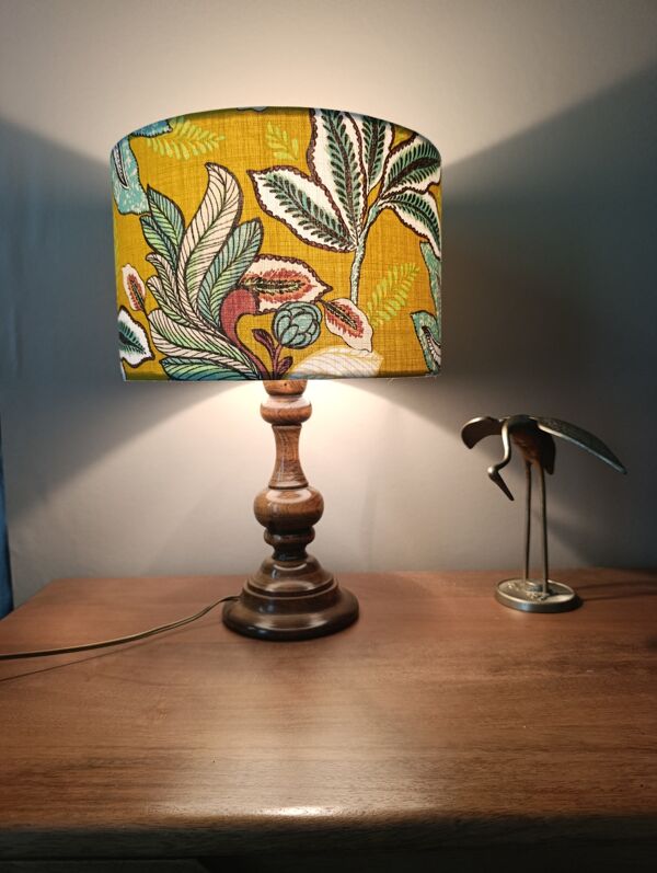Lampe à poser bois tourné ancien   imprimé ocre végétal & botanique