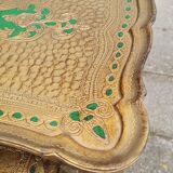 Venetian nesting table