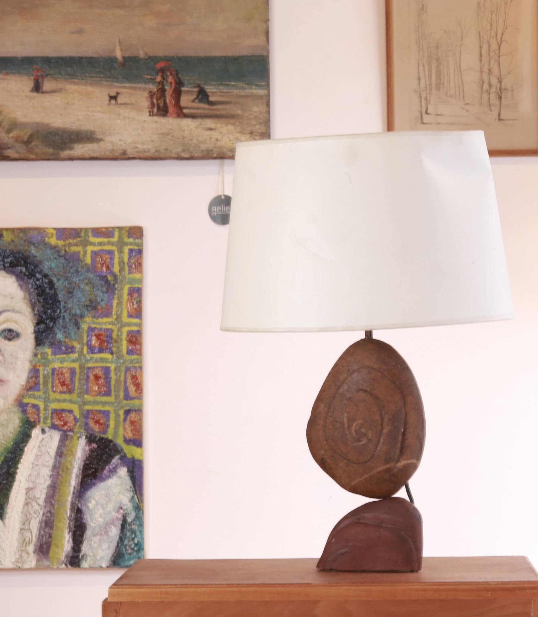 Pied de lampe en pierre sculptée, circa 1970