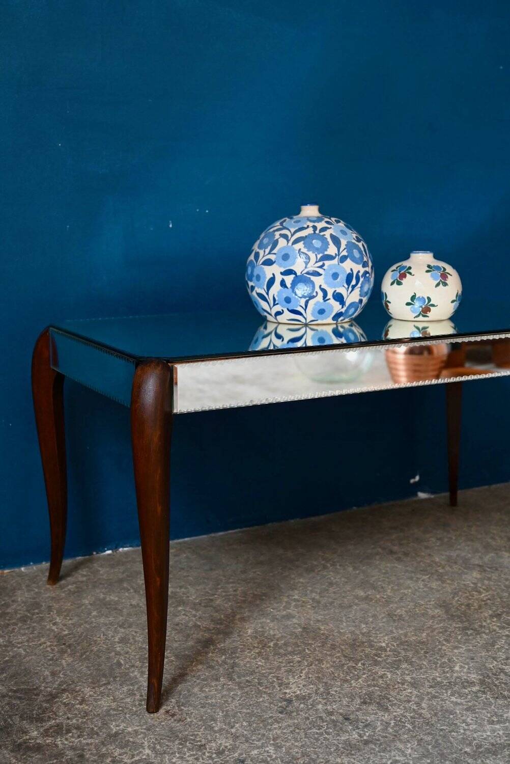 Art Deco coffee table with bevelled mirror from the 1940s, bohemian chic.