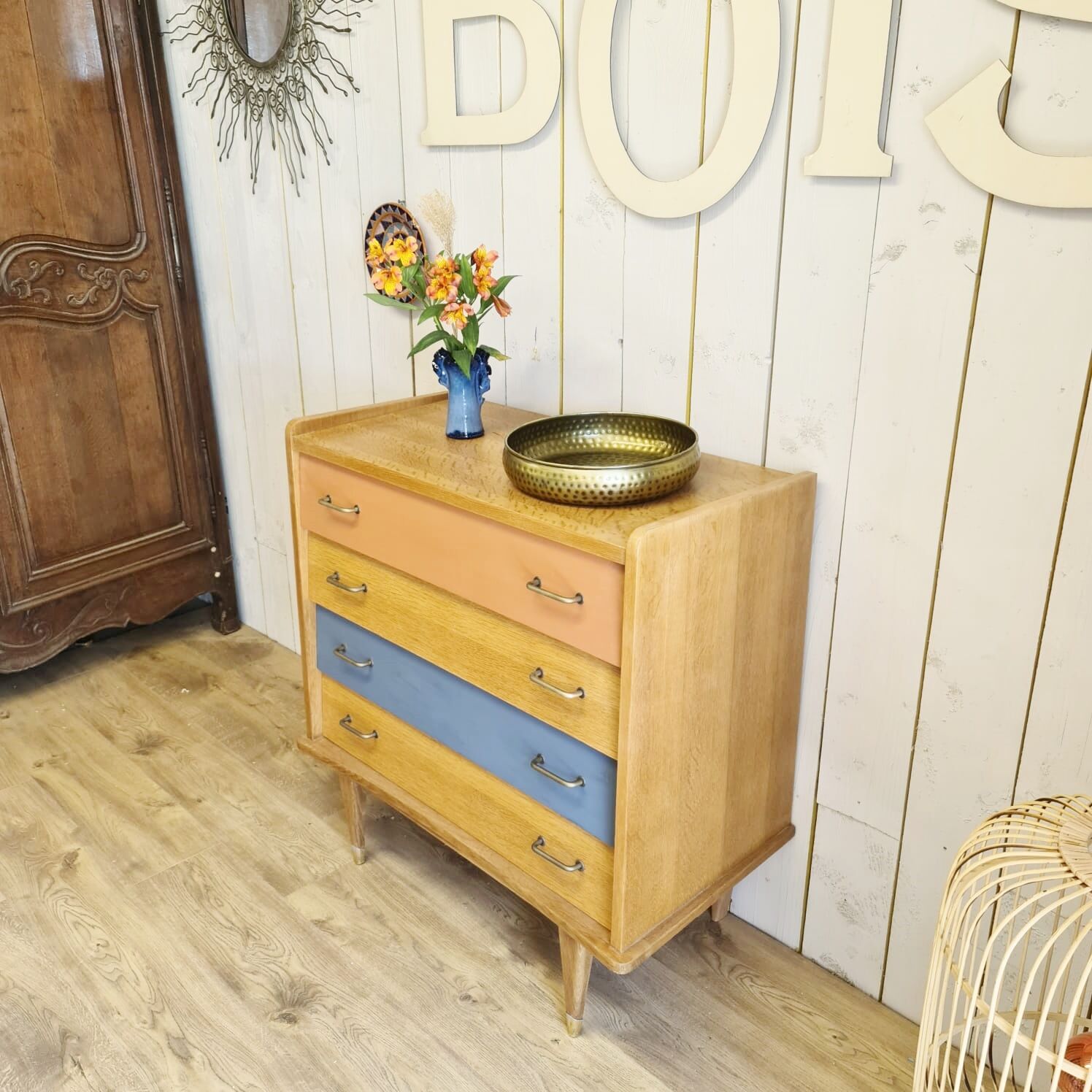 Vintage chest of drawers