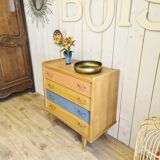 Vintage chest of drawers