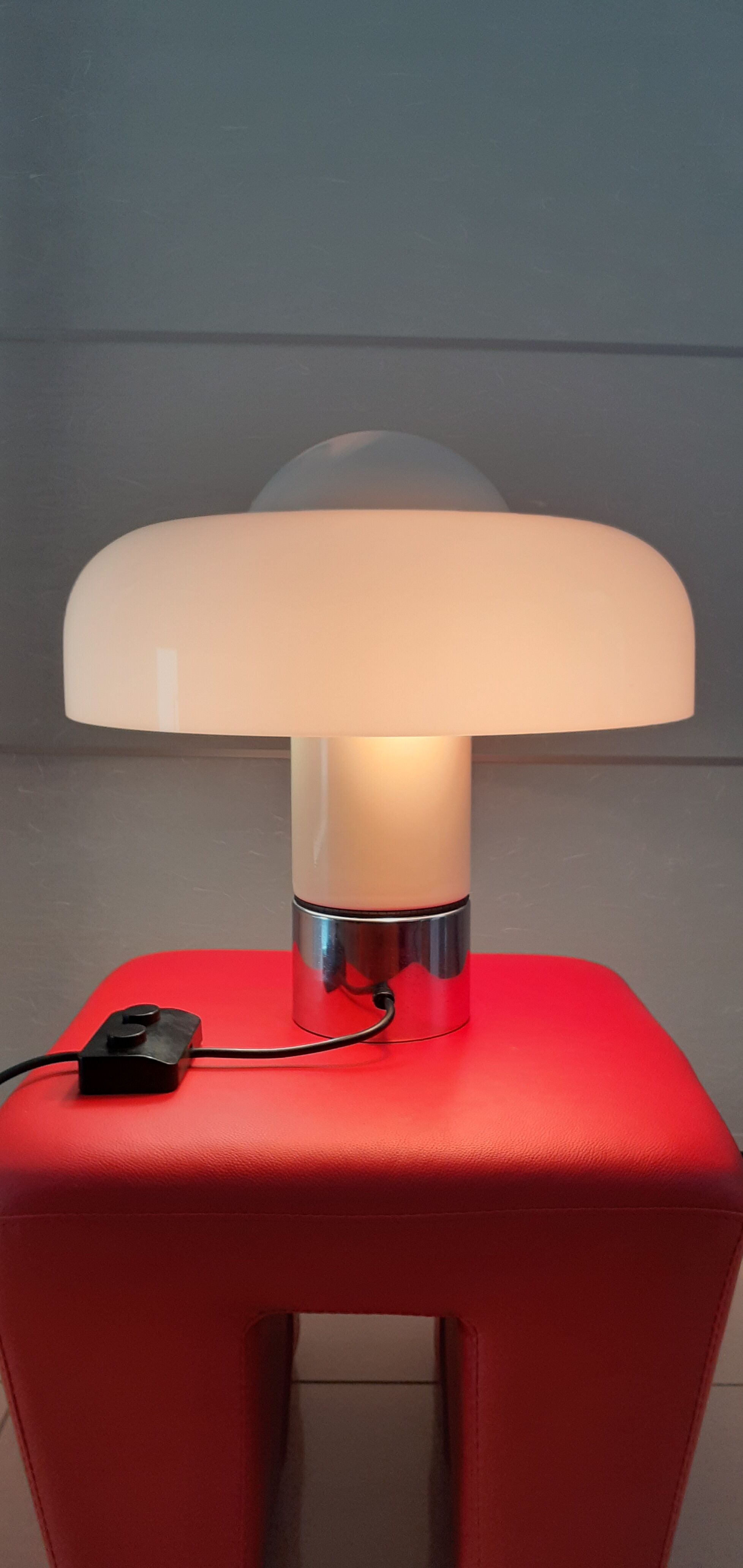 "brumbury" lamp 1969