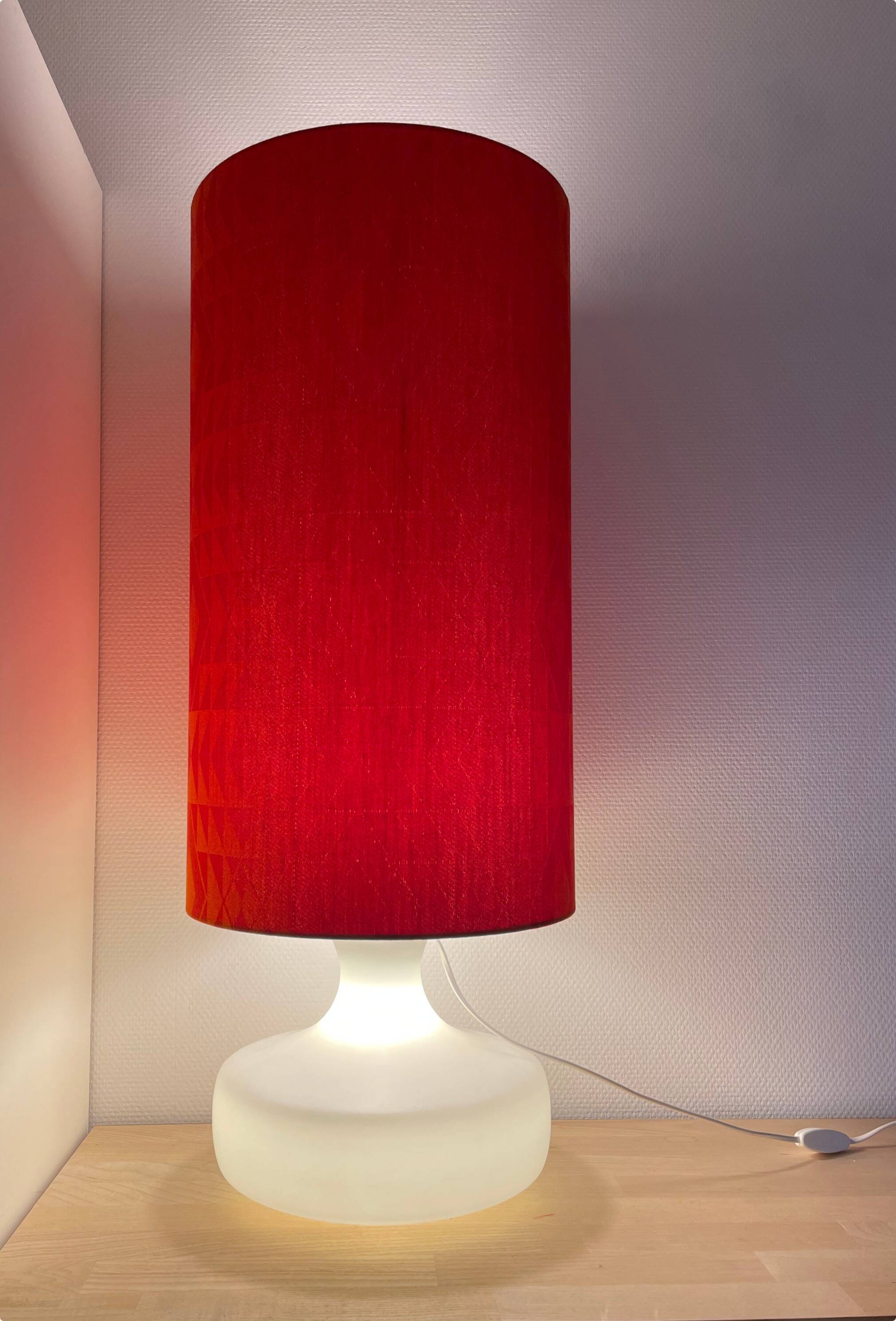 Lampe à poser Eldorado - opaline blanche et tissu vintage