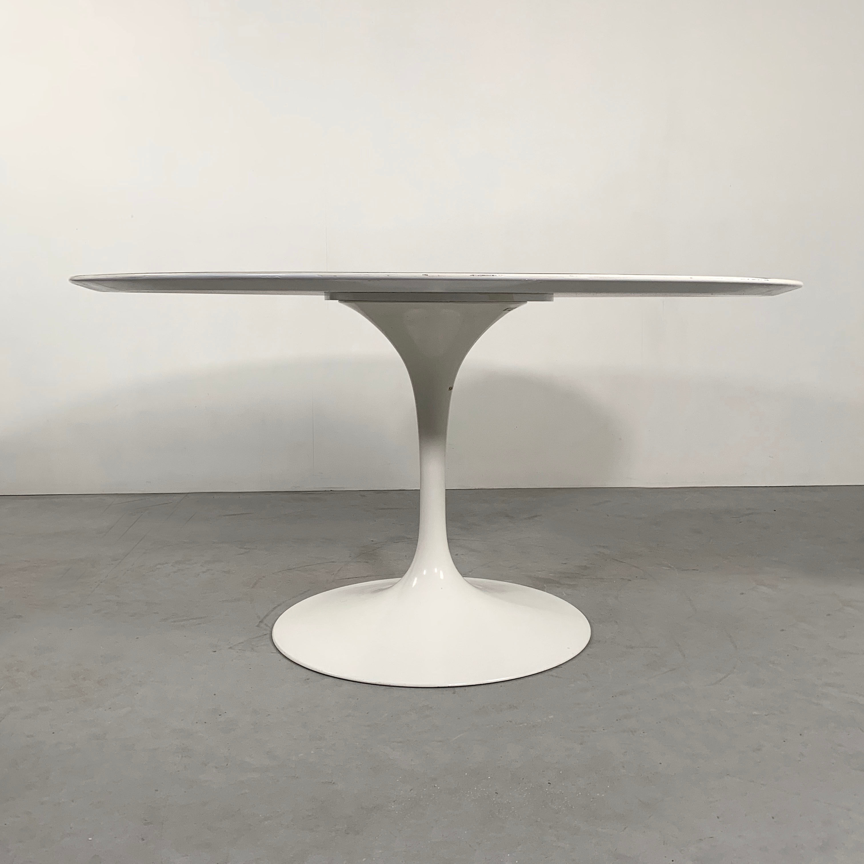 Tulip laminated table 140 cm by Eero Saarinen for Knoll, 1960