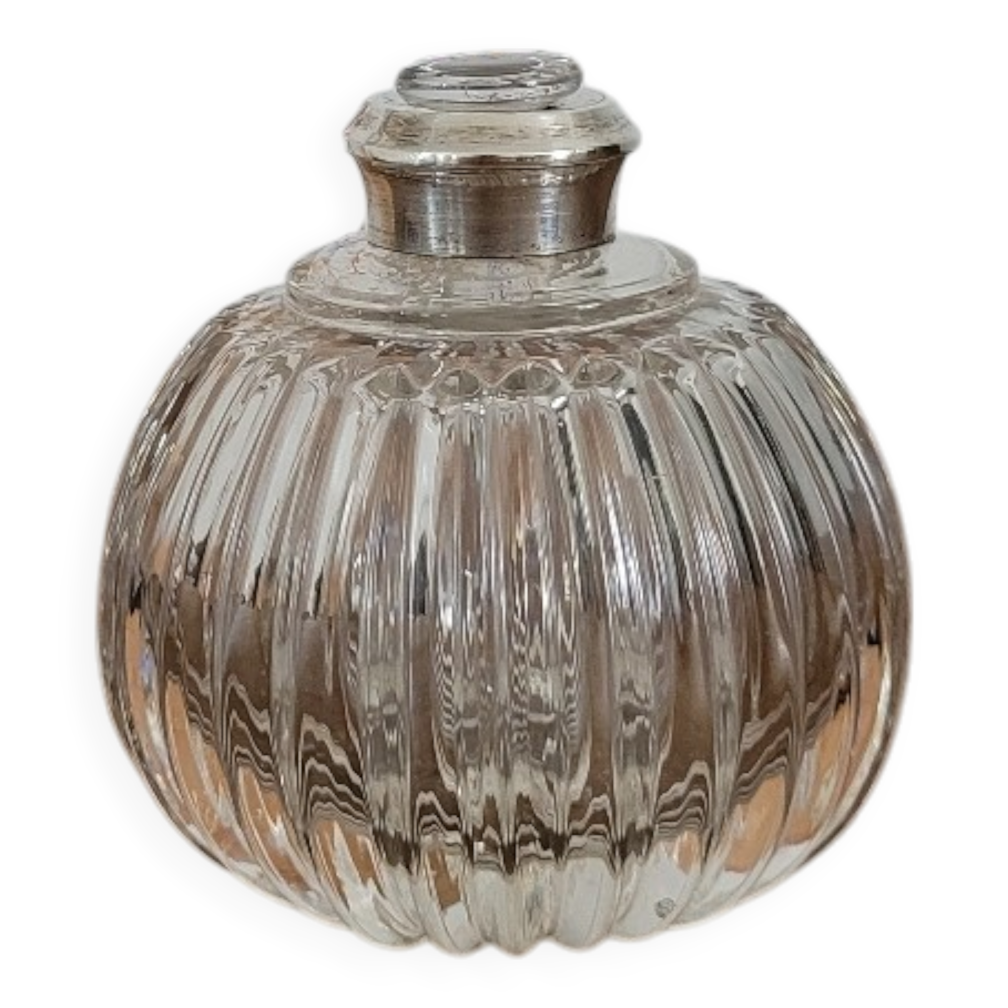 Fine-ribbed crystal bottle