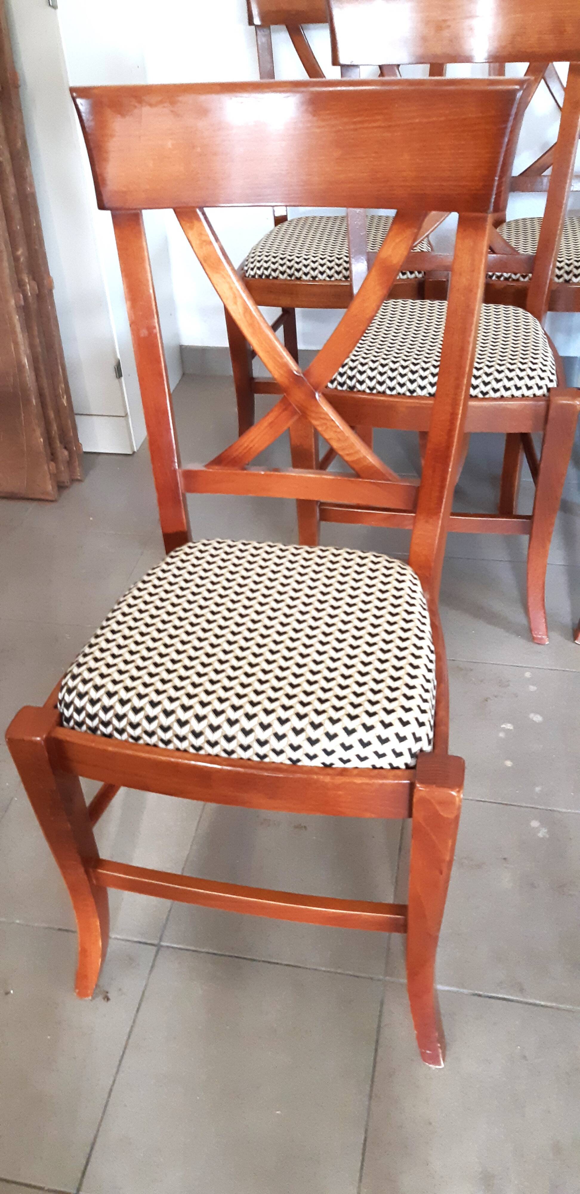 set of 6 recent Restoration style chairs in solid stained beech in excellent condition