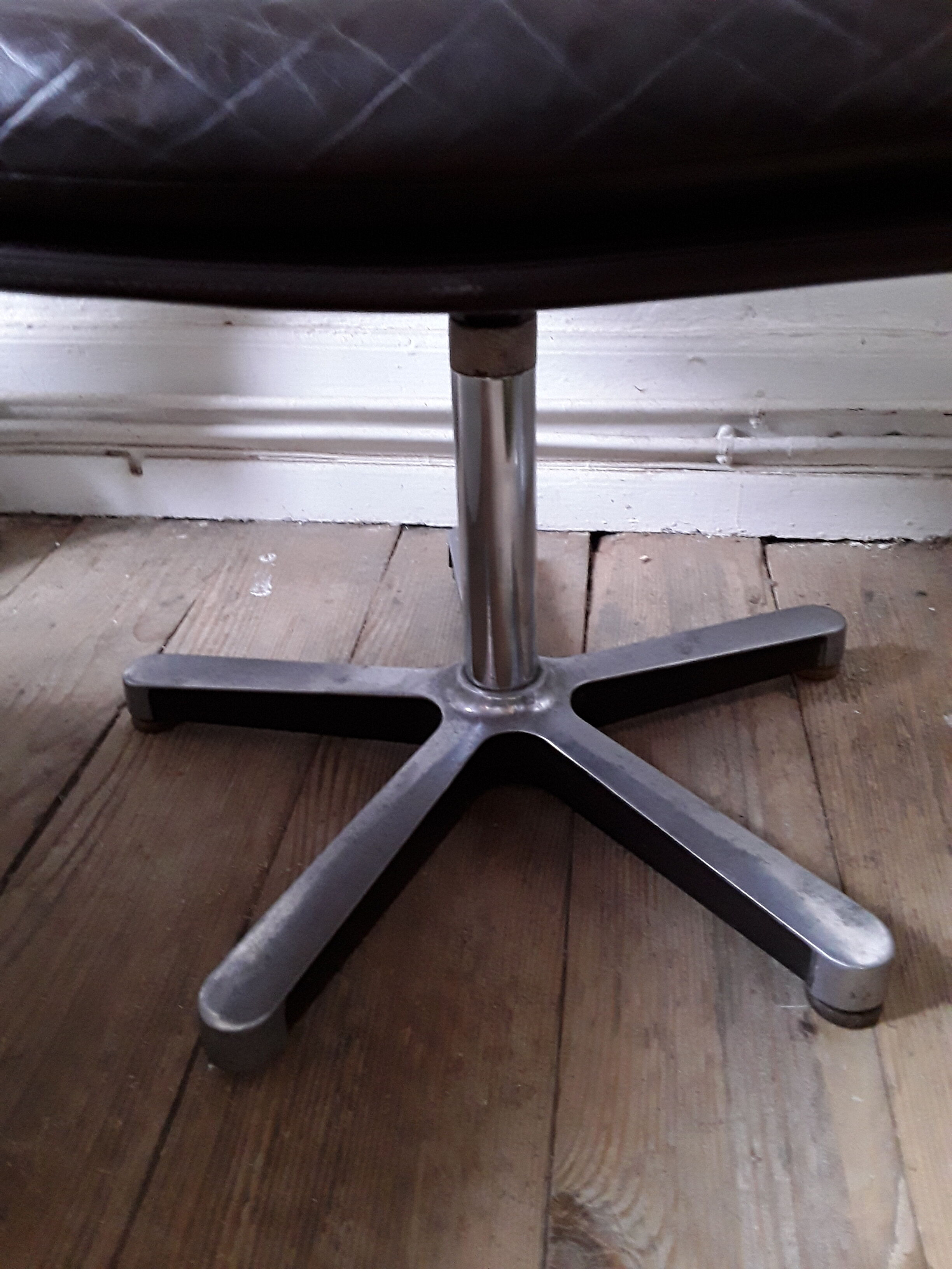 Vintage Olymp armchair