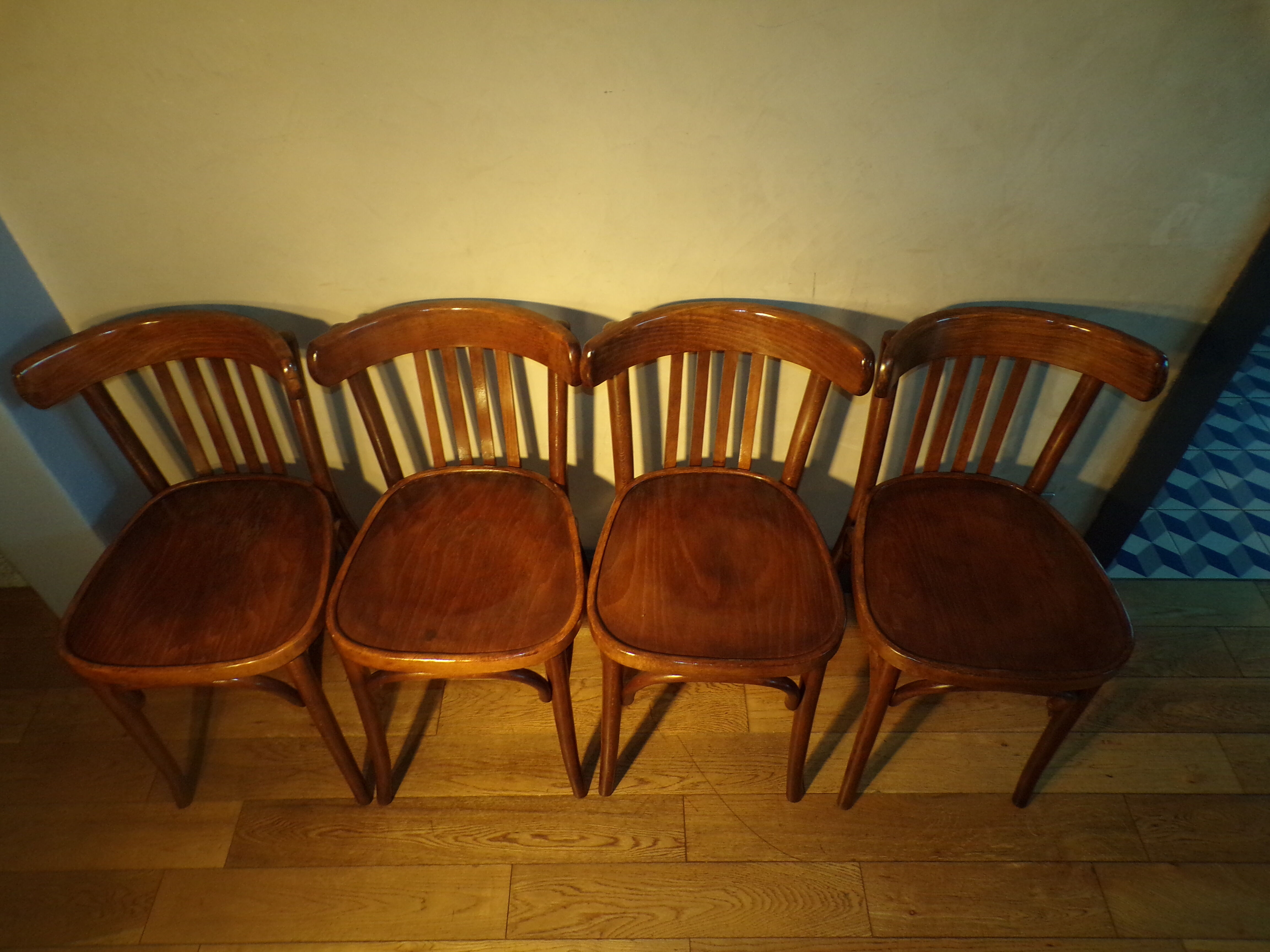 Suite 4 vintage Bistro chairs