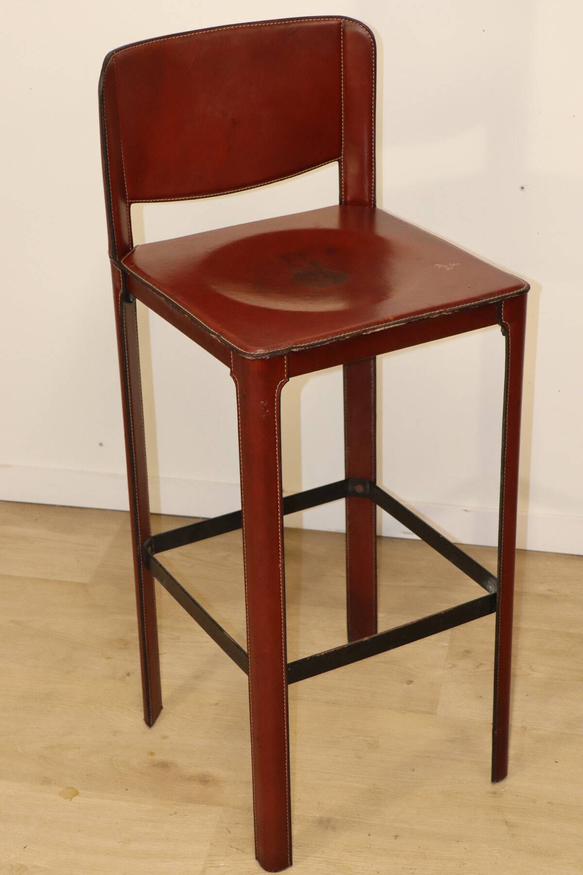 Matteo Grassi high stool in leather and metal