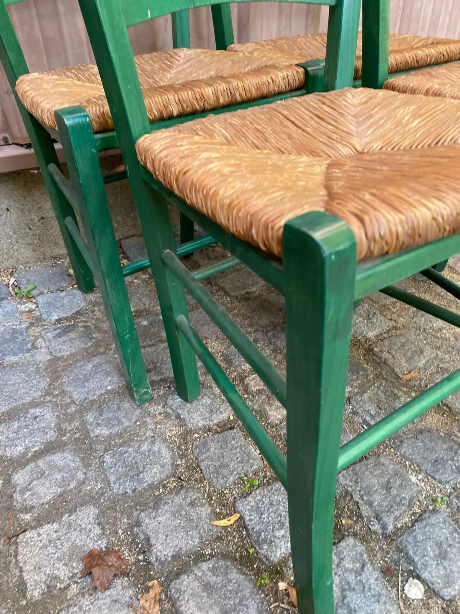 4 solid wood green straw chairs in Bistrot Campagne style from the 1980s.