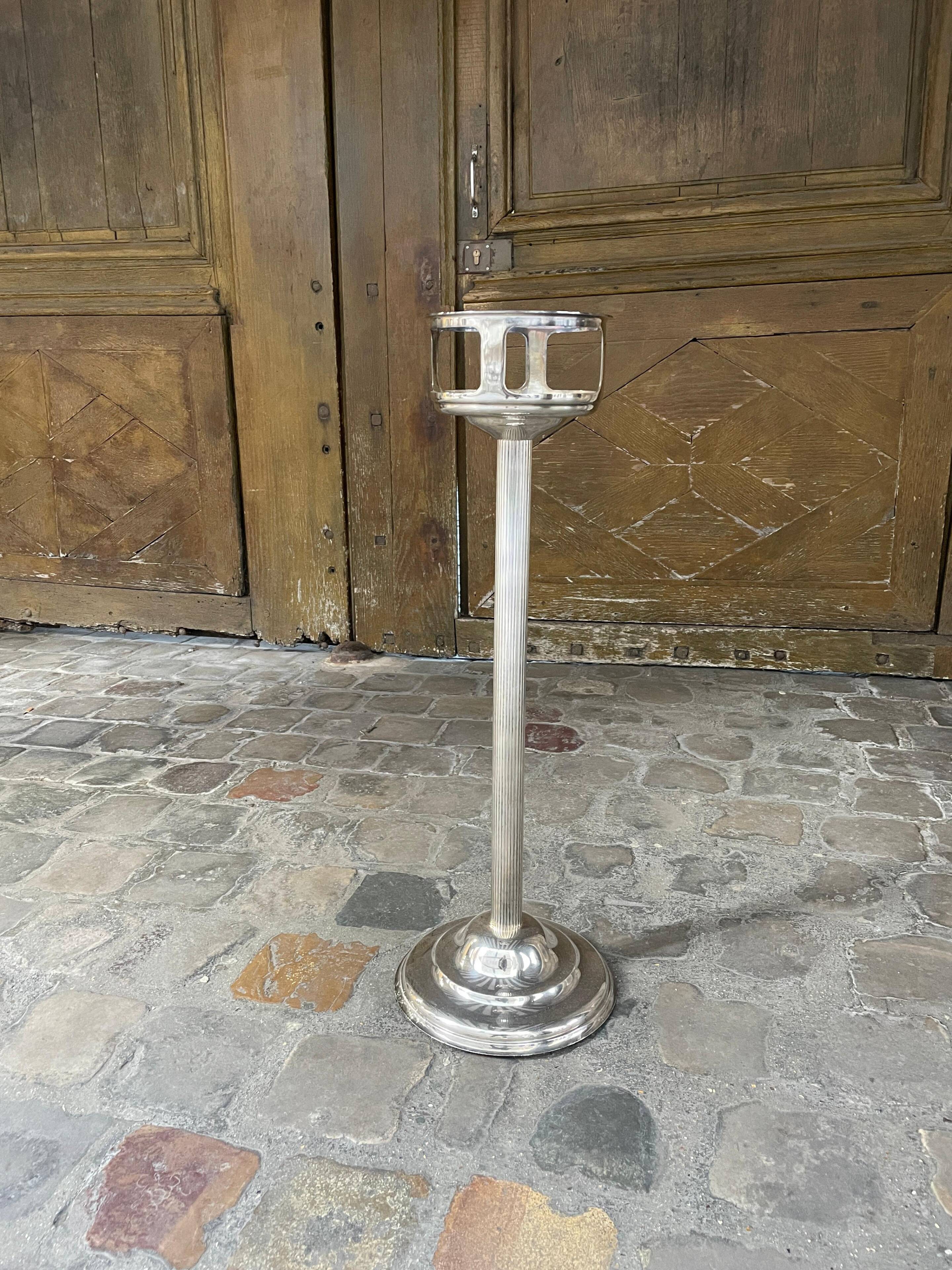 Column for bucket holder in silver-plated metal European craftsmanship
