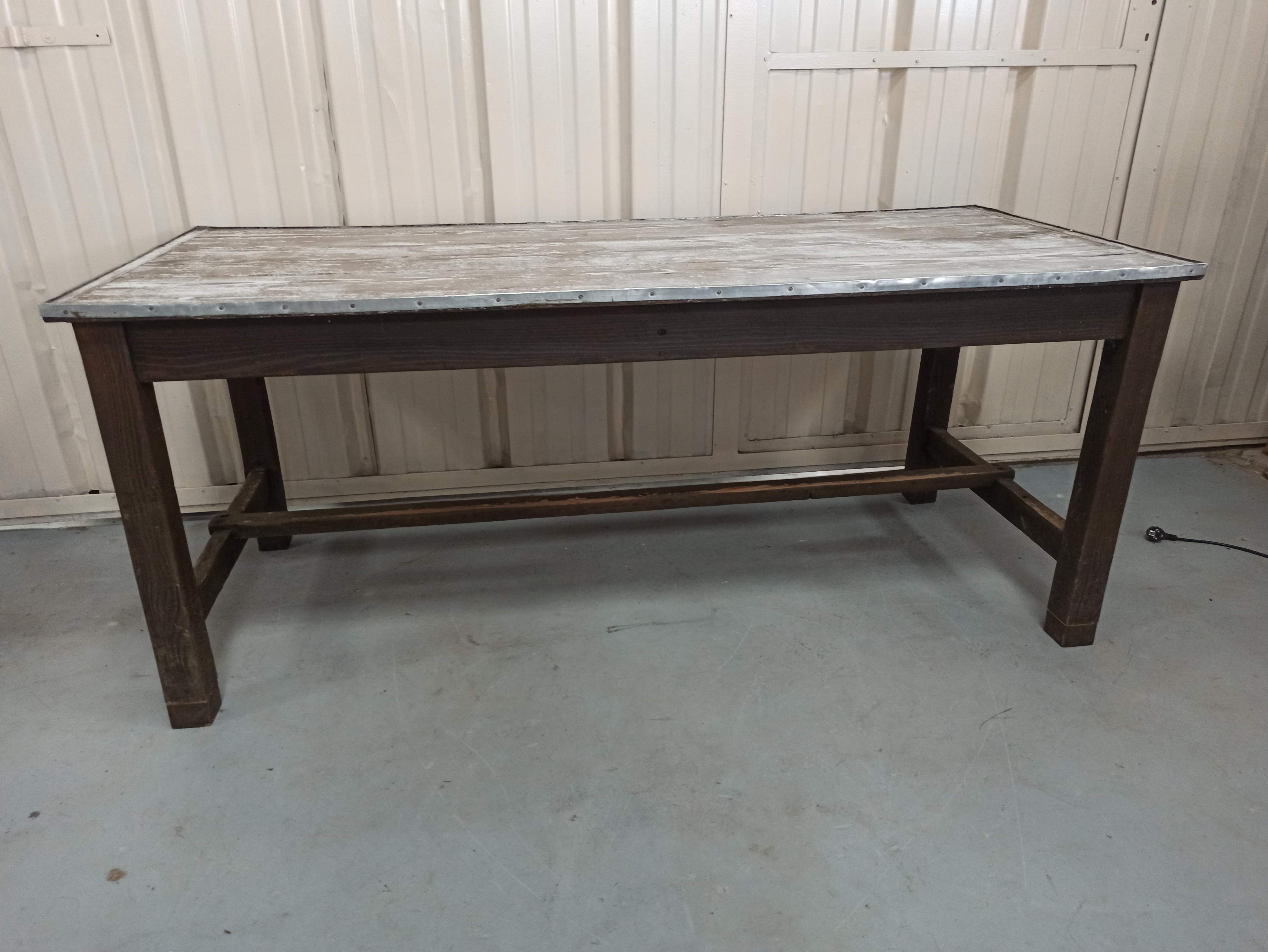 181 cm - Patinated spacer farm table