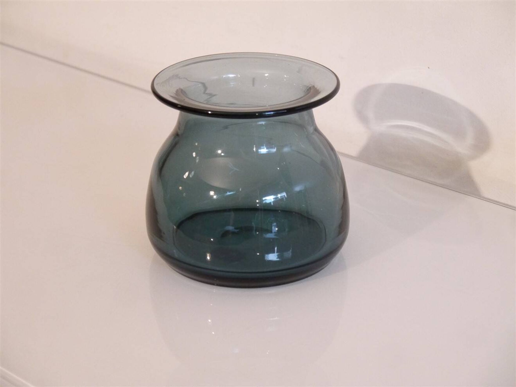 Vase finlandais en verre souflé 1970