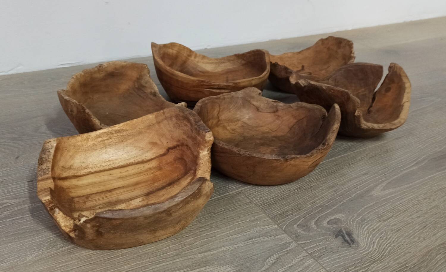 Set of 6 teak bowls