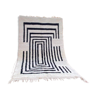 Traditional handmade pure wool rug, size 100 x 200 cm