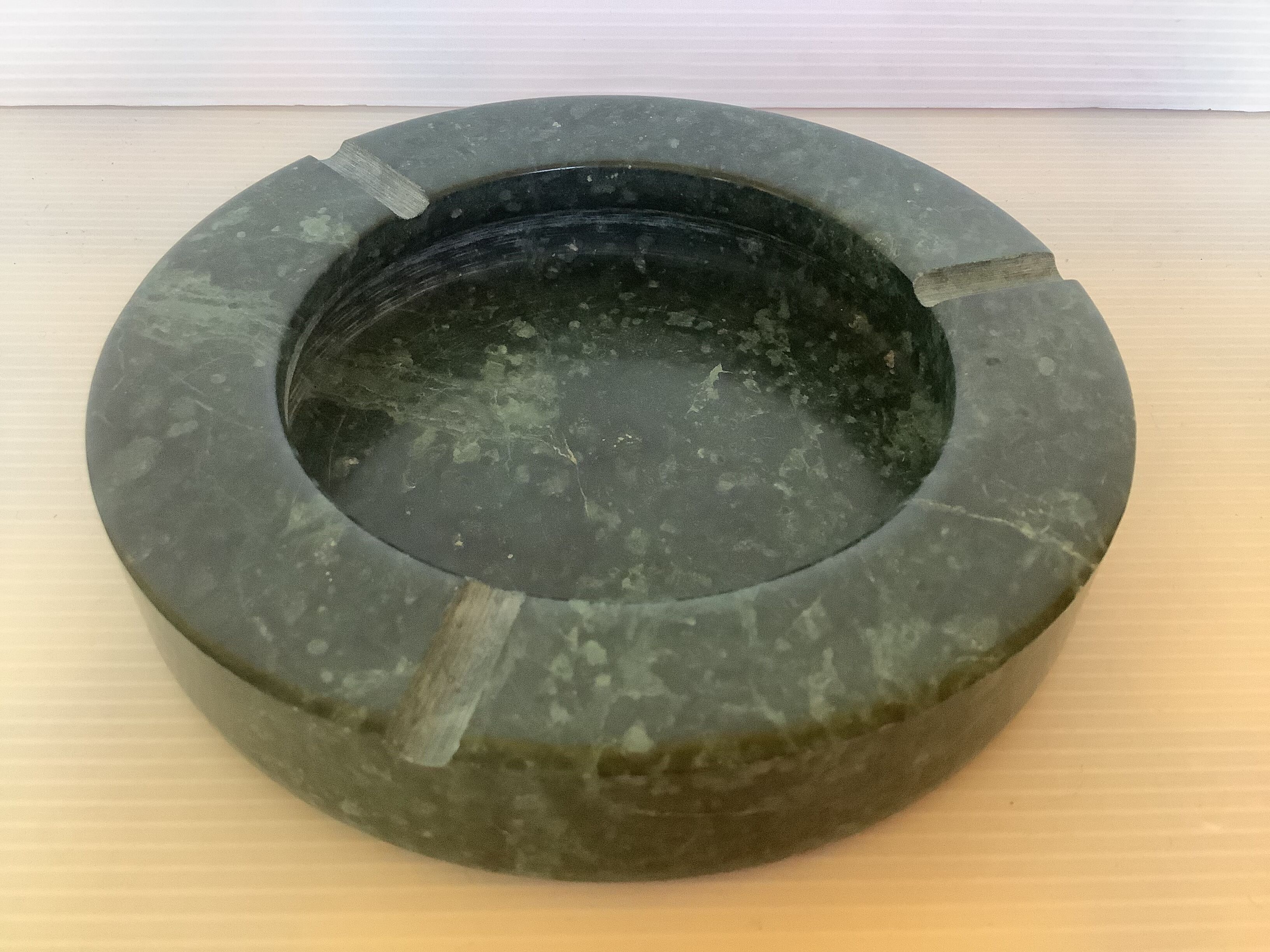 Empty pocket ashtray green marble