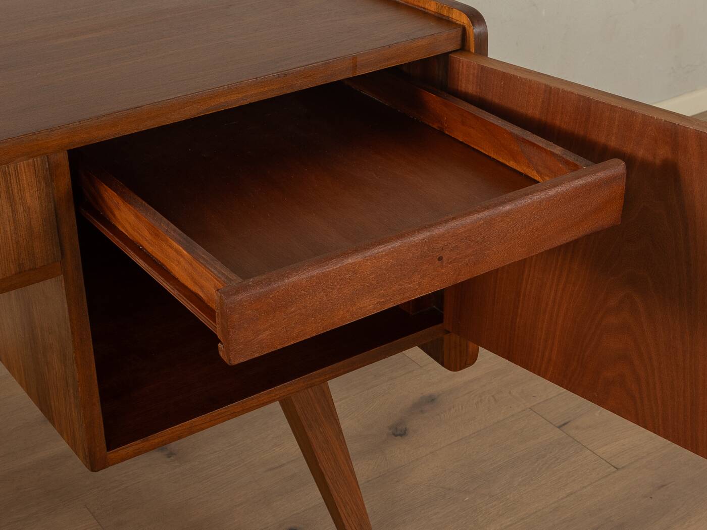 Bureau des années 1950