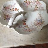 Dish servant beggar in decorated porcelain.