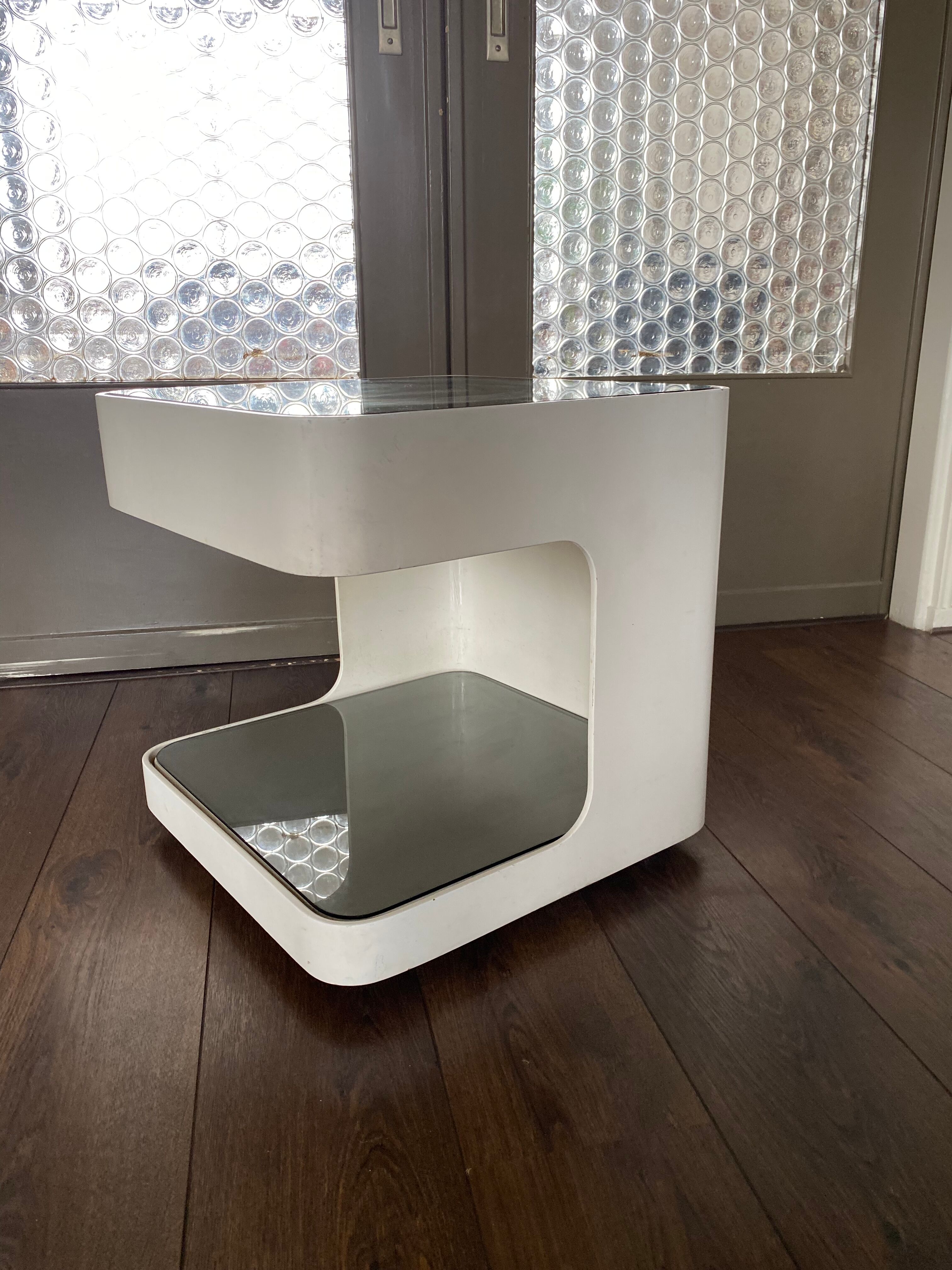 Table d’appoint space age en contreplaqué et verre, années 1970
