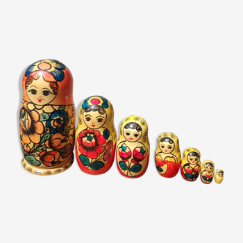Poupées russes ou matriochka traditionnelle