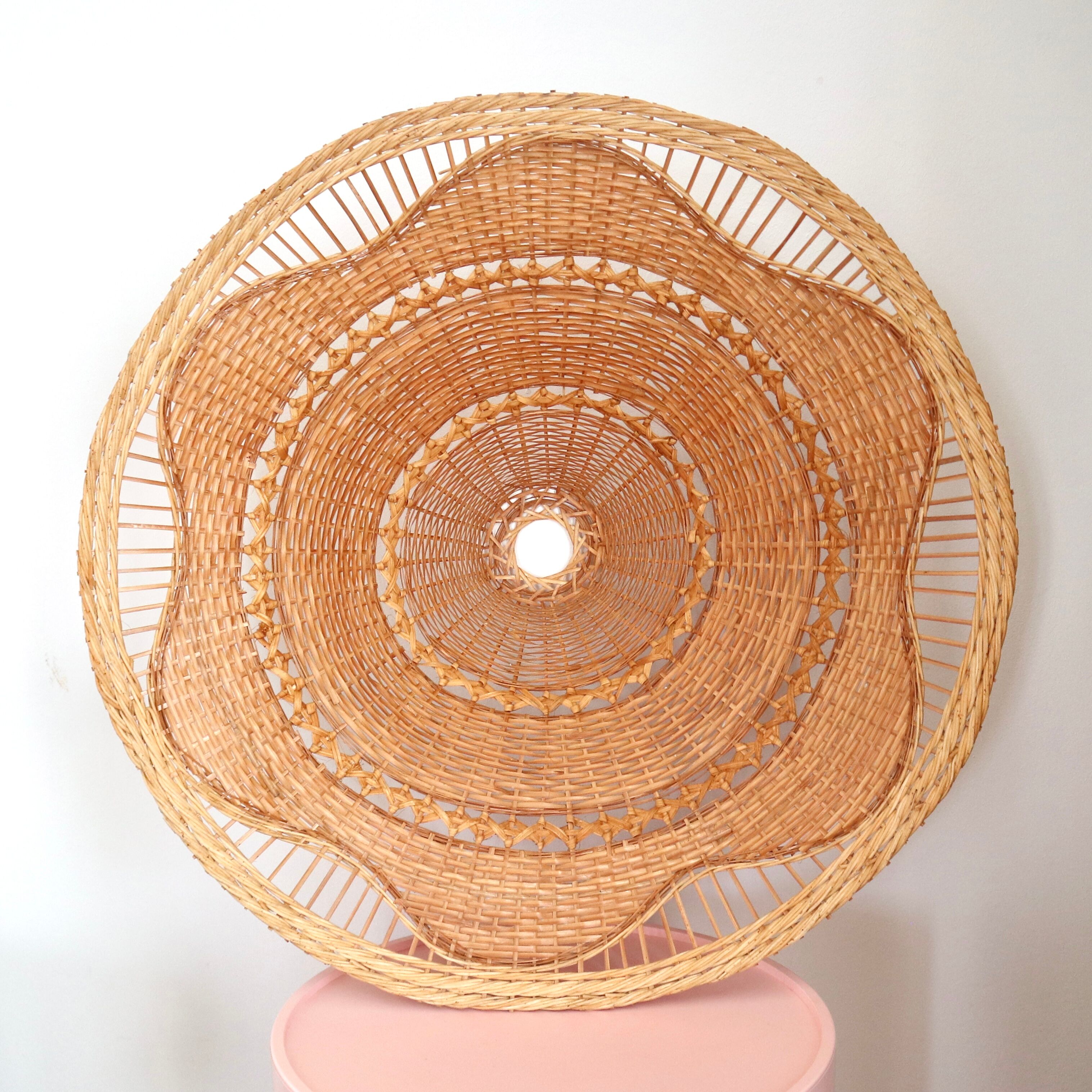 Rattan lampshade flower pattern