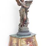 Louis XV curved chest of drawers in Martin varnished marquetry