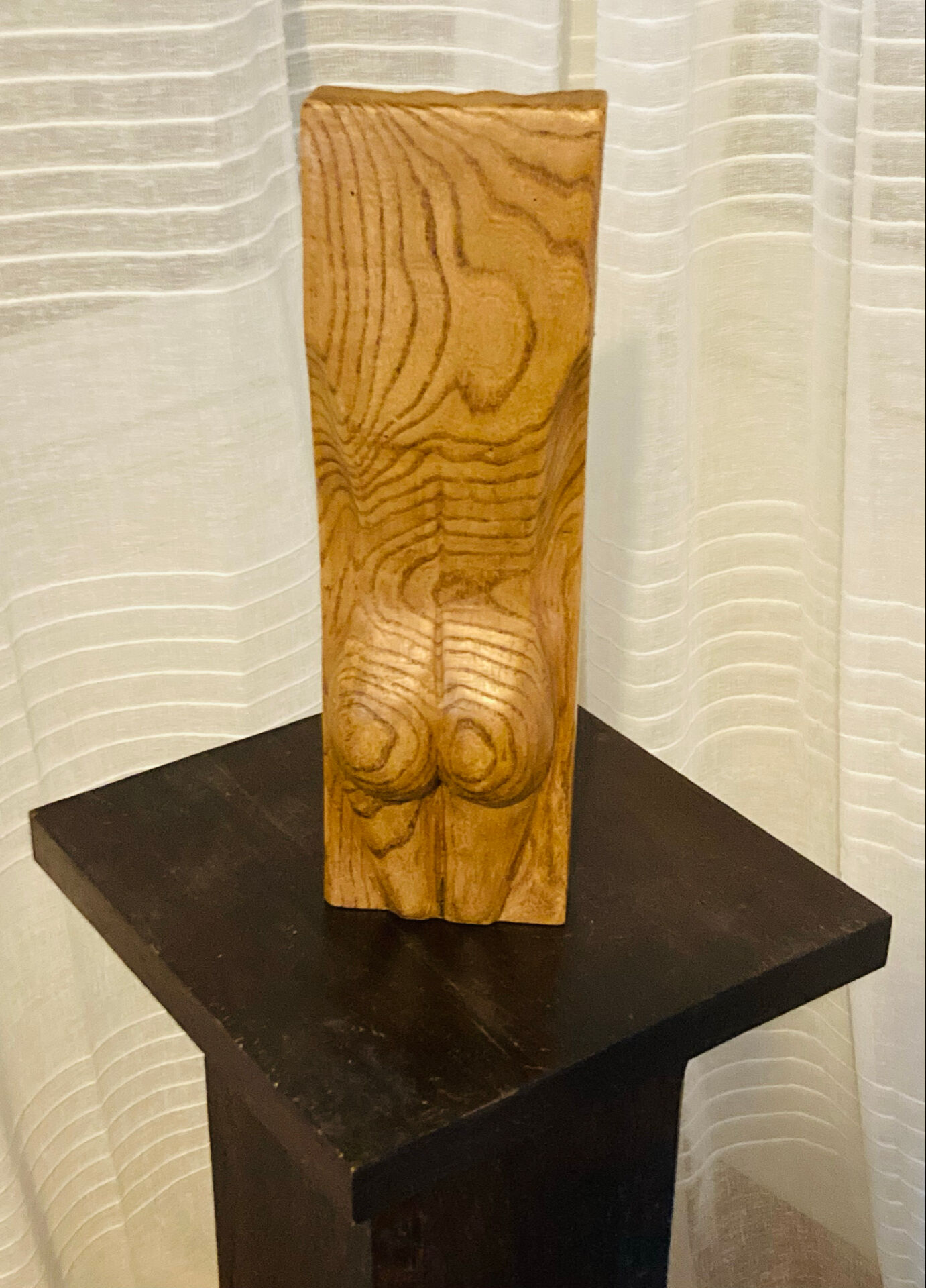 Stylised vintage female sculpture from the 1960s with organic shapes.