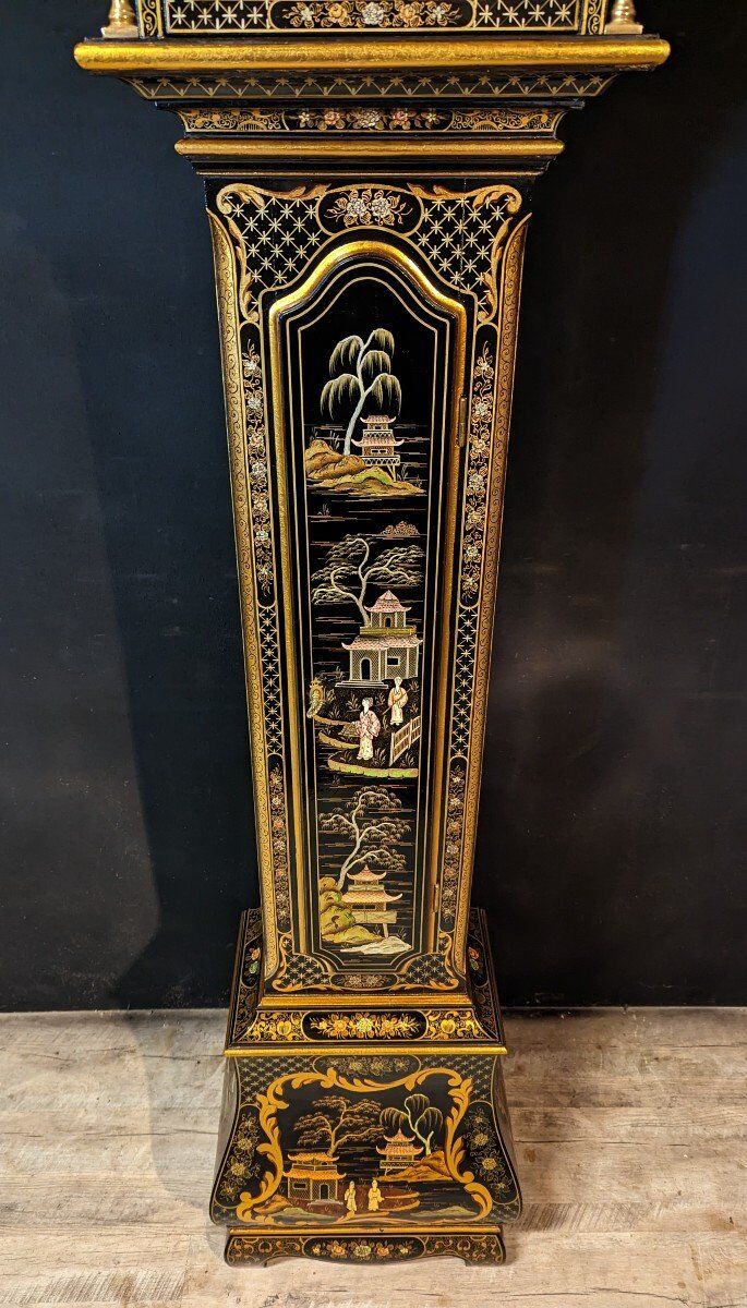 Comtoise clock of asian parquet