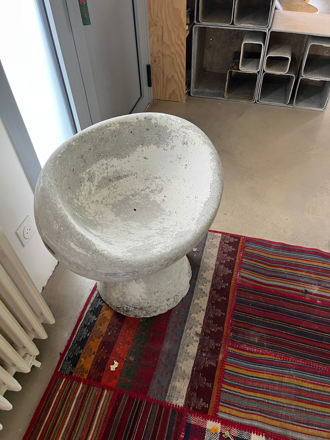 Pod chair stool ball Willy Guhl Anton Bee