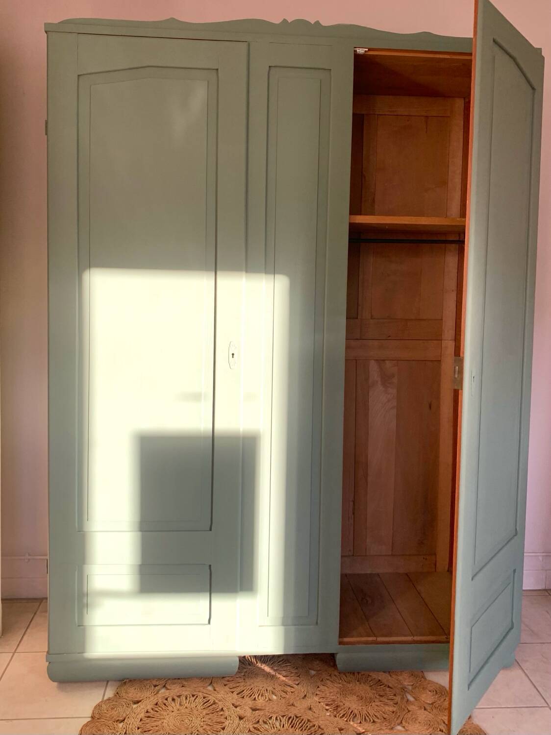 Parisian wardrobe (spirit)