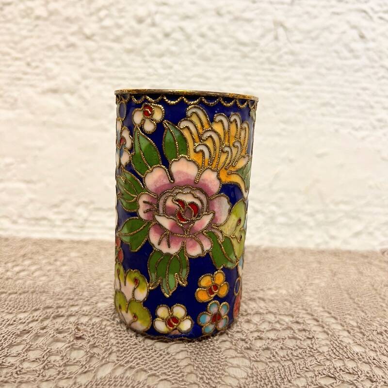 Flowered cloisonné enamel vase