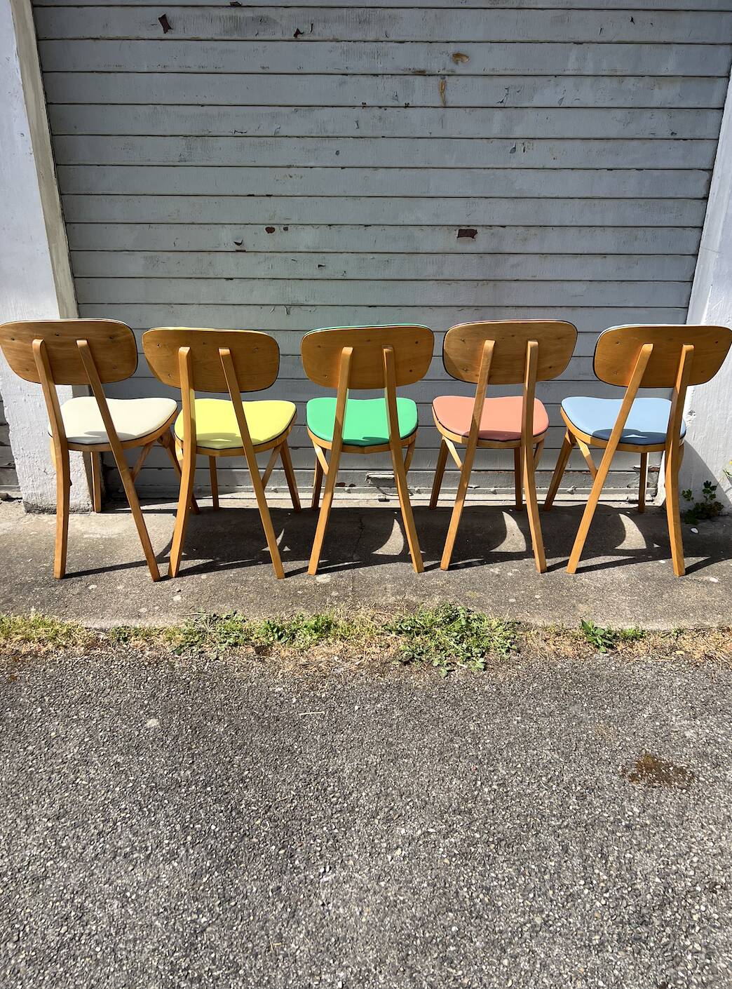 Suite 5 chaises bistrot chêne claire vernis (baumann) pied compas