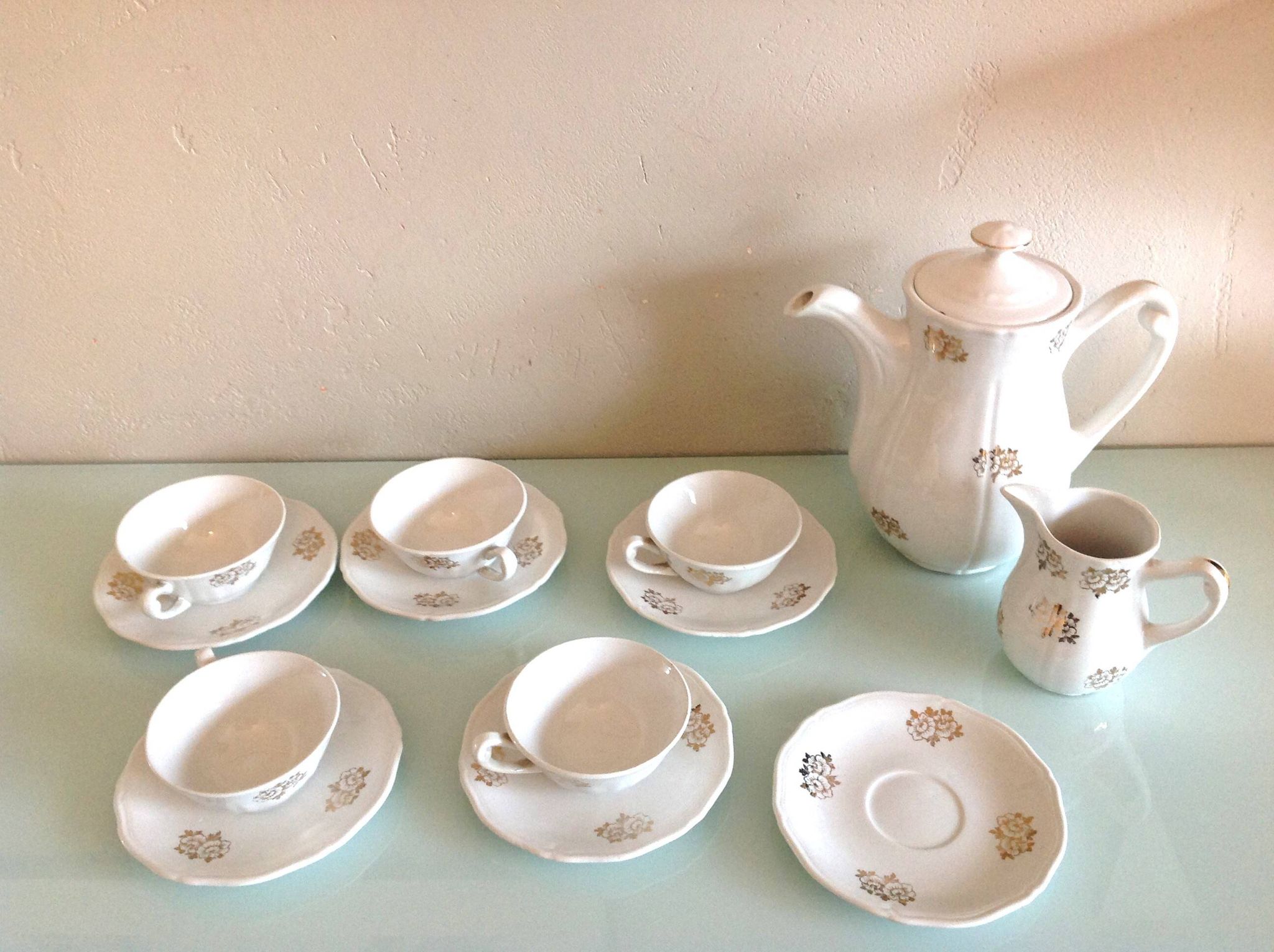 White porcelain coffee service with golden flowers / vintage 50s-60s