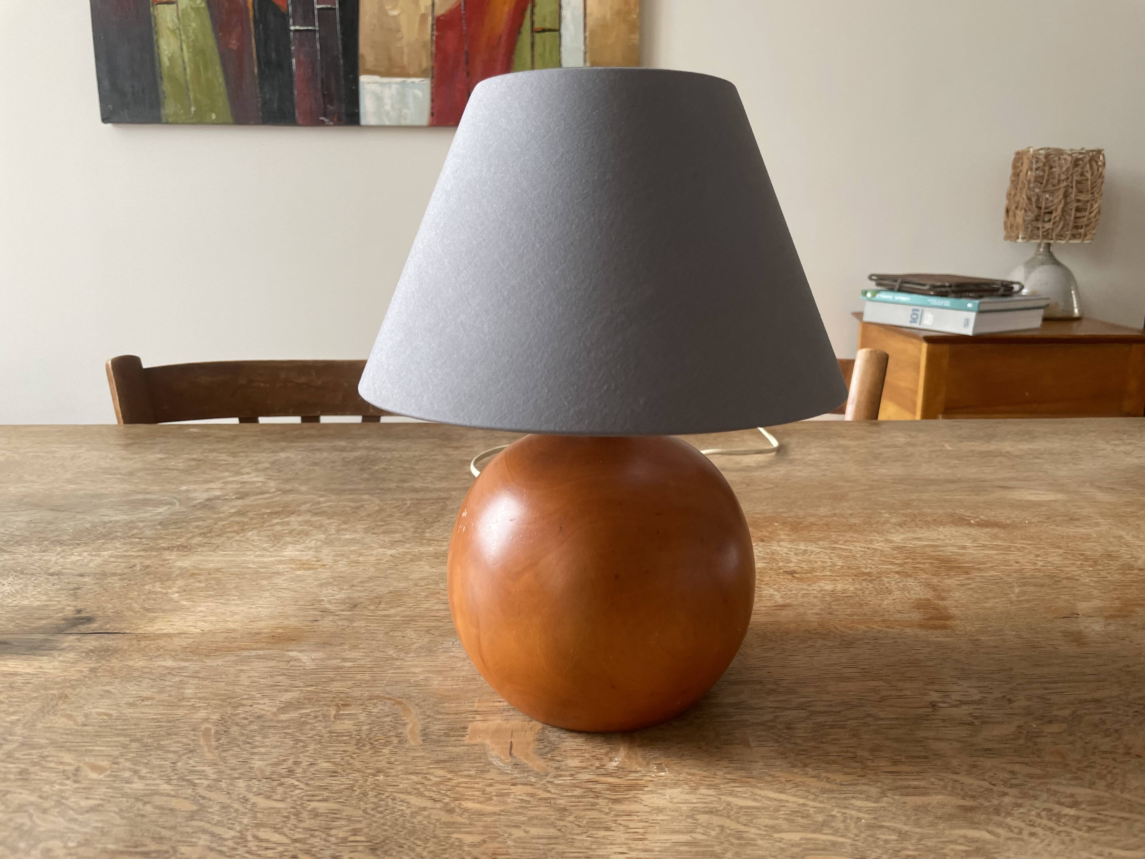 Wooden ball lamp